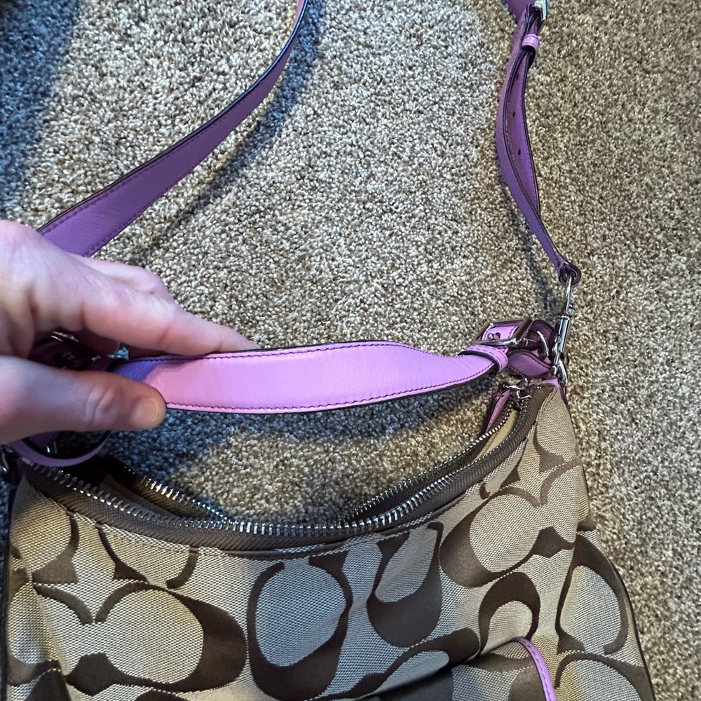 Coach Lavender Bag ( rare hard to find) - Picture 5 of 16